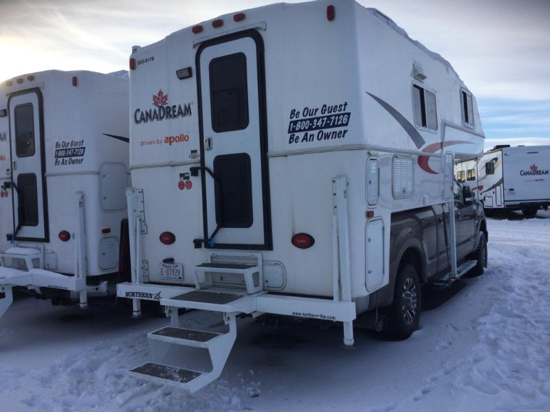 2023 Northern Lite 8’11" Sportsmen Plus Wet Bath TC_1