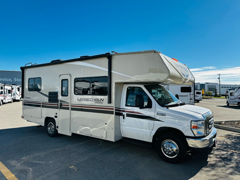 2023 Coachmen Leprachaun  230CB 7.3 Liter V-8. Sleeps 7!_1