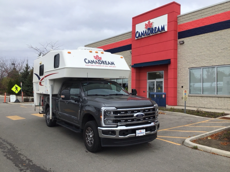 2023 Northern Lite 8’11" Sportsmen Plus Wet Bath TC_1